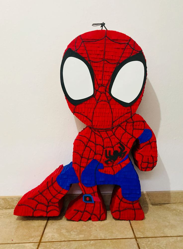 Piñata temática Spiderman 2D para niños – Spiderman 2D party piñata for kids and celebrations 🕷️