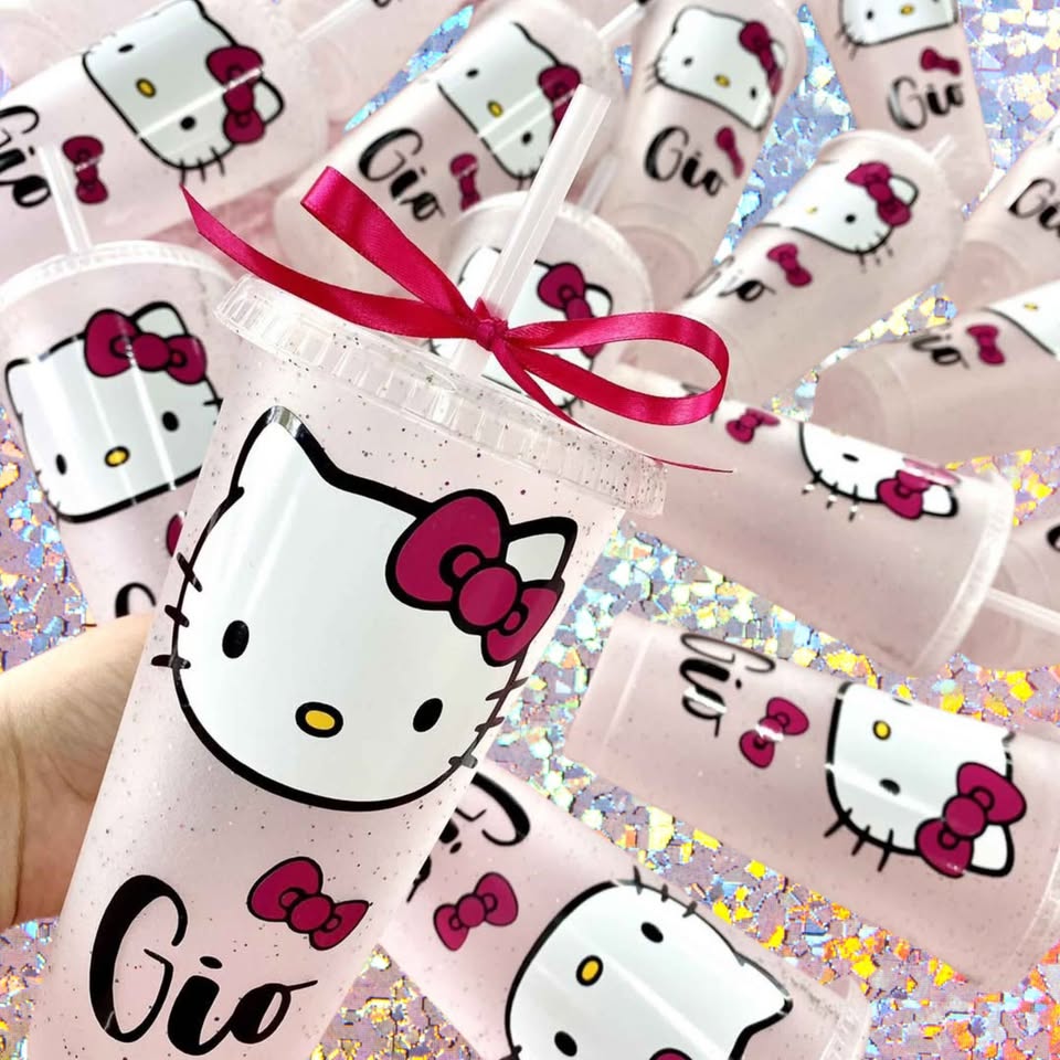 Personalized party cups for birthdays, weddings, celebrations and special events