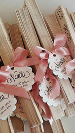 Personalized fans for your event – elegant and practical party favor