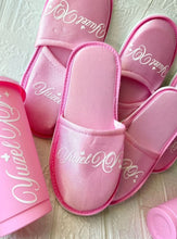 Load image into Gallery viewer, Custom slippers with name perfect for events, parties or guest giveaways