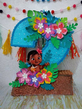 Load image into Gallery viewer, Piñata de Moana para fiestas – Moana piñata for birthdays, reunions and events