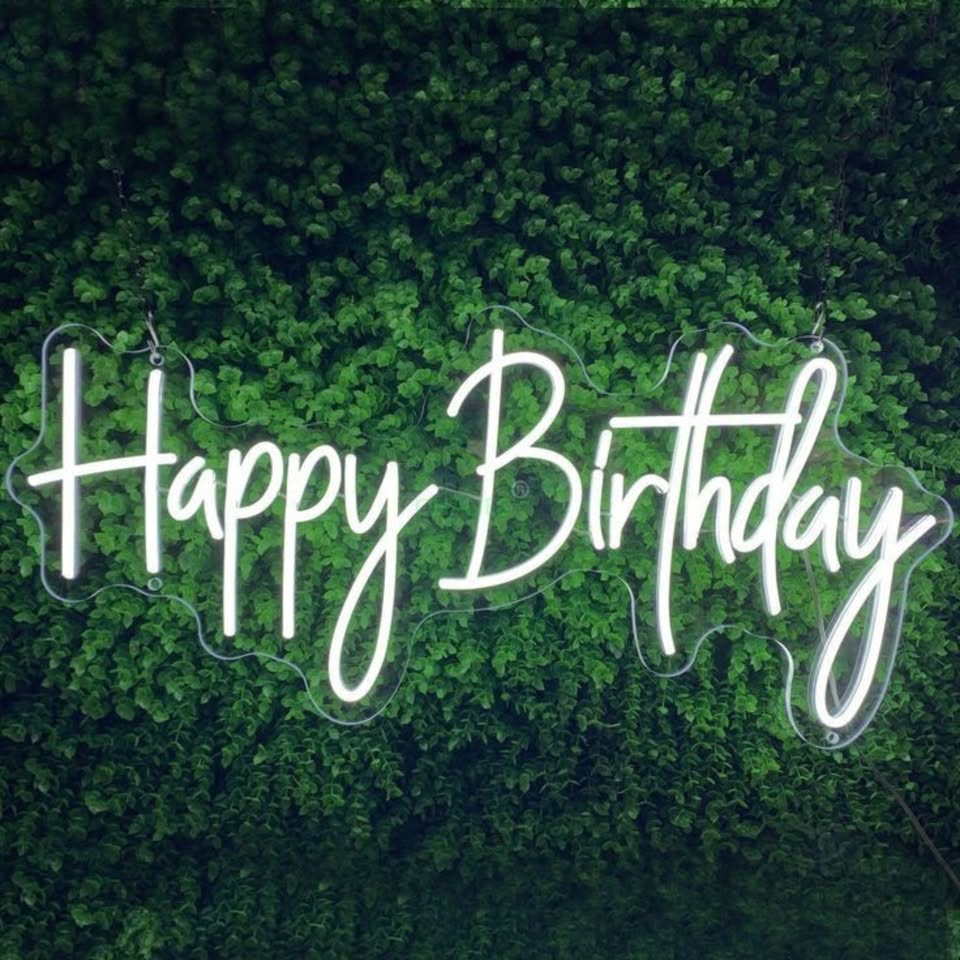 Acrylic LED sign custom design – letrero acrílico personalizado con luz tipo neón