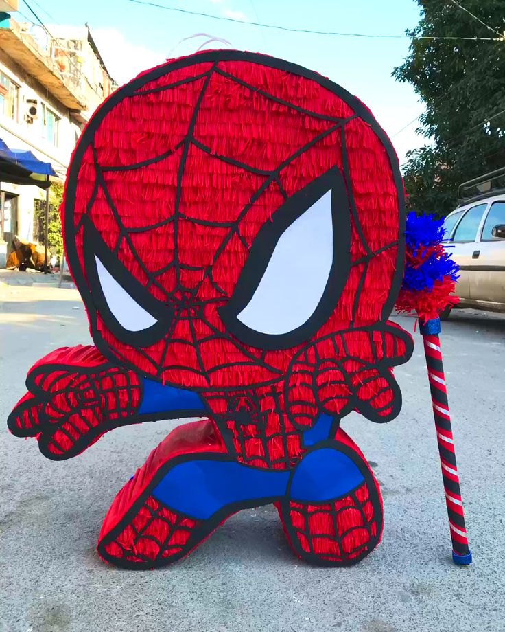 Piñata temática Spiderman 2D para niños – Spiderman 2D party piñata for kids and celebrations 🕷️