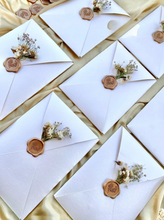 Load image into Gallery viewer, Invitaciones personalizadas para bodas y eventos – Custom wedding and event invitations